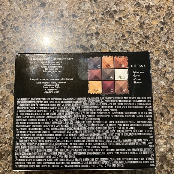 Le 9 De Givenchy Eyeshadow Palette - Picture 6 of 10